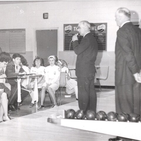 Mayor Roy Skelton on mike - opening tourney 1968