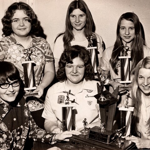 Gerri Johnston, Theresa O'Brien, Sherry Lee McKay, Mary Anne Owens, Fern Kerr, Cyndie Lynn McKay 1973 Pepsi Cola Tourney in Carman